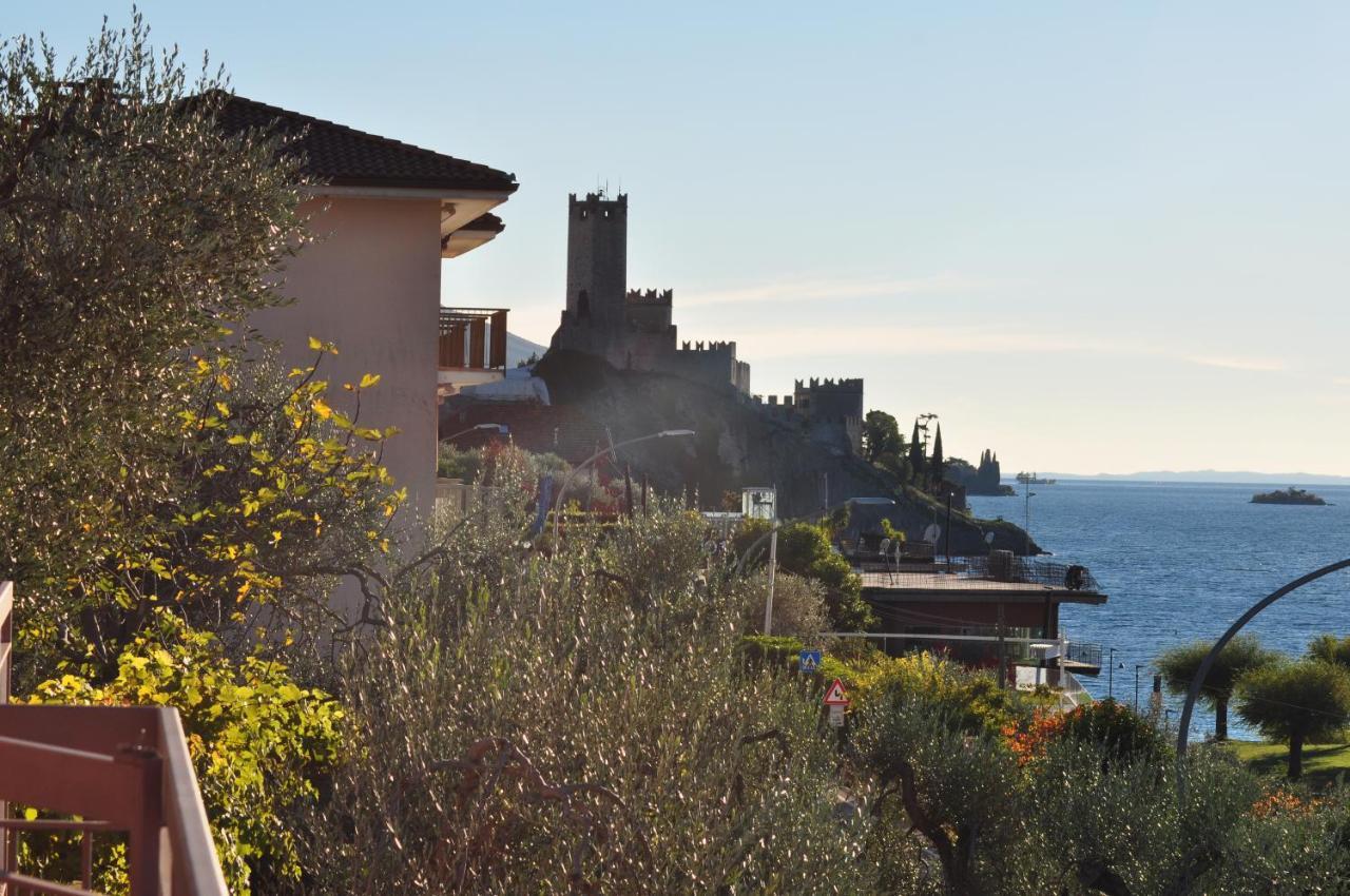 Villa Pifferi Малчезине Екстериор снимка