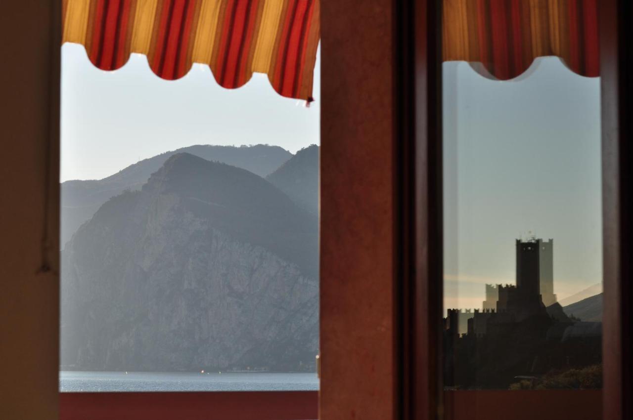 Villa Pifferi Малчезине Екстериор снимка