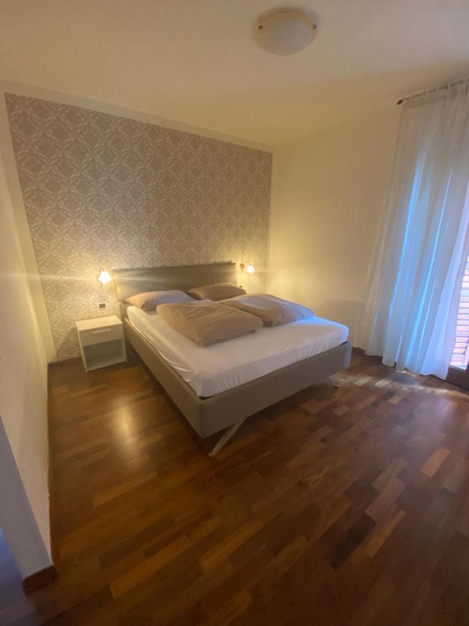 Villa Pifferi Малчезине Екстериор снимка