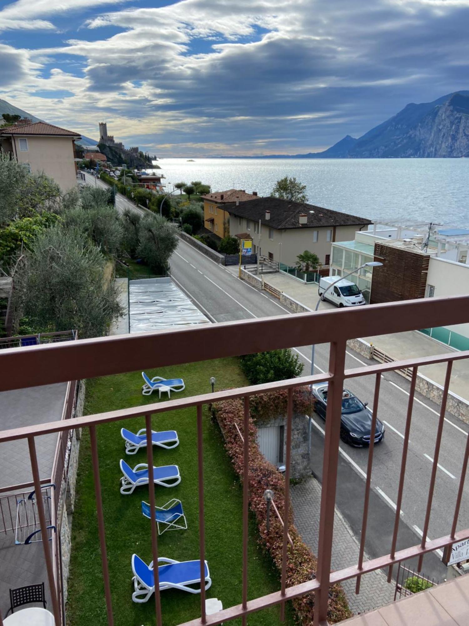 Villa Pifferi Малчезине Екстериор снимка