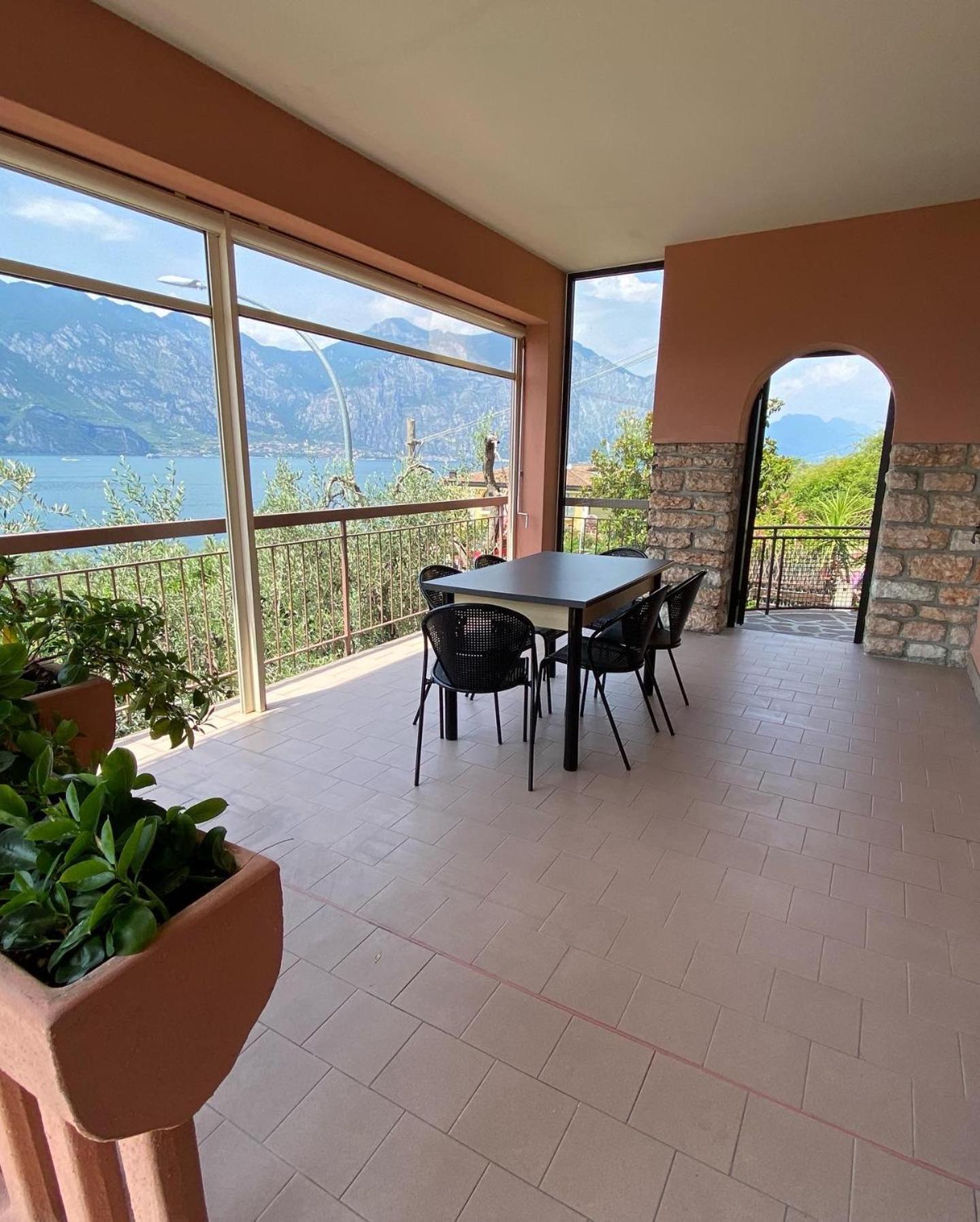 Villa Pifferi Малчезине Екстериор снимка